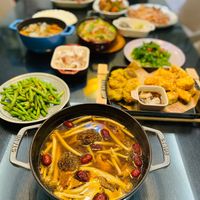 可能是豆腐、火鍋和粥的圖像