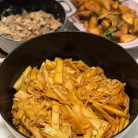 可能是香菇和義大利麵的圖像