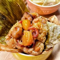 可能是豆腐、粥、拉麵和文字的圖像
