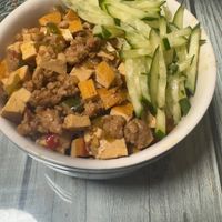 可能是拉麵、豆腐和壽司的圖像