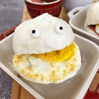 可能是蛋黃、水波蛋和港式點心的圖像