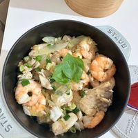 可能是蝦和西班牙大鍋飯的圖像