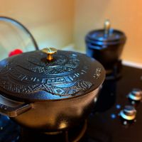 可能是鬆餅機和泡茶器的圖像
