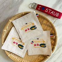 可能是‎餐巾環和‎顯示的文字是「 ‎CI CSTICK STAUB 鮮魚 魚 鮮魚点 خ 鮮魚‎」‎‎ 的圖像