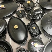 可能是鬆餅機、喇叭和文字的圖像