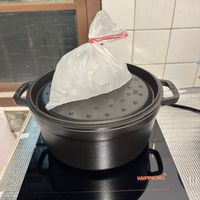 可能是泡茶器和顯示的文字是「 HAPPUCALL 增加 加 火力 開/限」的圖像