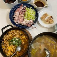 可能是火鍋、拉麵、豆腐、麵和粥的圖像