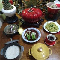 可能是火鍋、炒飯和文字的圖像
