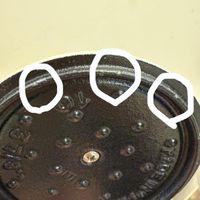 可能是鬆餅機和文字的圖像
