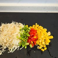 可能是豆煮玉米的圖像