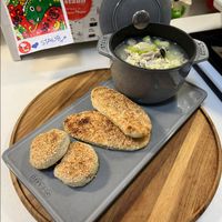 可能是肉餡餅和文字的圖像