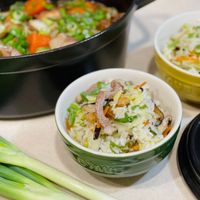可能是粥、麵和火鍋的圖像