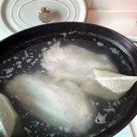 可能是食物、茶和慢燉鍋的圖像