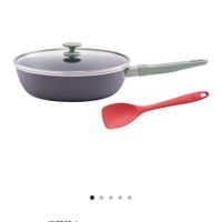 可能是顯示的文字是「 14:34 4G 6 開站慶 www.zwilling.com.tw 滿5000送指甲剪 滿 2000送 刀組 ZWILLING IT'SACULINARYW WORLD ····· ZWILLING德國雙人 ZWILLING 德國雙人 NOW PRO 黑曜鍋不沾鍋深煎鍋 28cm 28cm（附矽膠鍋鍵）（薄荷綠) （附矽膠鍋鐘） （薄荷綠) NT$5,180 此商品參與的優惠活動 全站滿5,000送指甲剪 全站滿5000指0甲剪；滿2,00刀具三件組 滿12,000送刀具三件組」的圖像