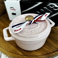 可能是‎顯示的文字是「 ‎ام 서seb Staub Stanb מוגדב‎ 」‎的圖像