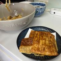 可能是半圓形餡餅和豆腐的圖像