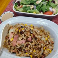 可能是炒飯和北非小米飯的圖像
