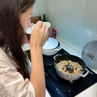 可能是 1 人和粥的圖像