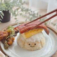 可能是炒飯和豆腐的圖像