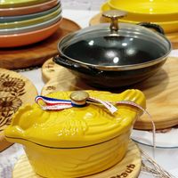 可能是顯示的文字是「 и Staub Staub 」的圖像