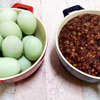 可能是焗豆和蛋黃的圖像