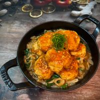可能是肉餡餅和豆腐的圖像