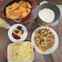 可能是豆腐和炒麵的圖像