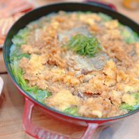 可能是火鍋、拉麵和豆腐的圖像