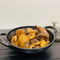 可能是燉小牛膝的圖像