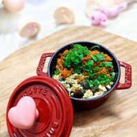 可能是玩具和文字的圖像