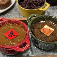 可能是火鍋、粥、甜點和文字的圖像