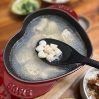 可能是火鍋、豆腐、拉麵、起司火鍋和粥的圖像