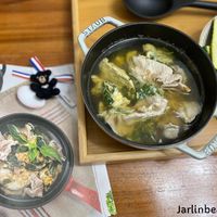 可能是豆腐、火鍋和文字的圖像