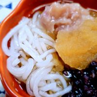 可能是粥、拉麵、麵和豆腐的圖像