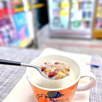 可能是燕麥餅乾、義式冰淇淋和文字的圖像