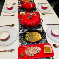 可能是食物和室內的圖像