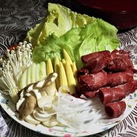 可能是食物和室內的圖像
