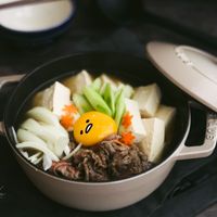 可能是食物和室內的圖像