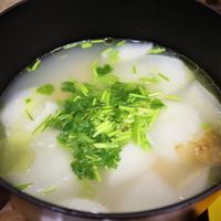 可能是食物和室內的圖像