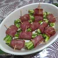 可能是烤羊肉串的圖像