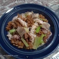 可能是食物和顯示的文字是「 Taken with Zenfone 4 series series PP 」的圖像