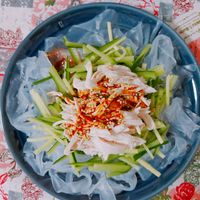 可能是食物和室內的圖像