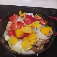 可能是食物和室內的圖像