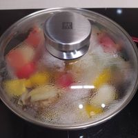 可能是食物和室內的圖像