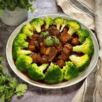 可能是食物和室內的圖像