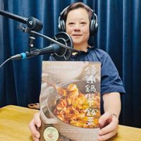 可能是 1 人和室內的圖像