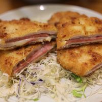 可能是食物和室內的圖像