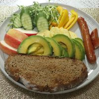 可能是食物和室內的圖像