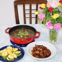 可能是食物和室內的圖像