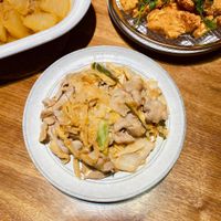 可能是食物和室內的圖像